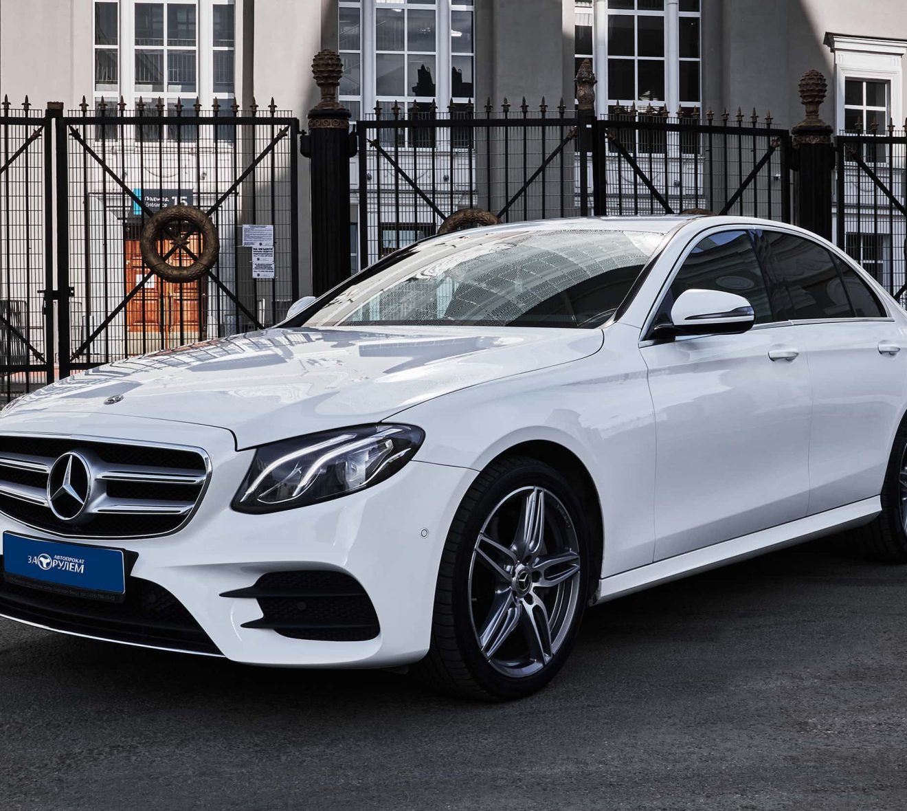 Mercedes-Benz E200 AMG