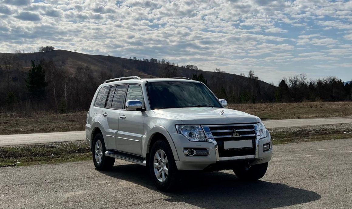 Mitsubishi Pajero IV