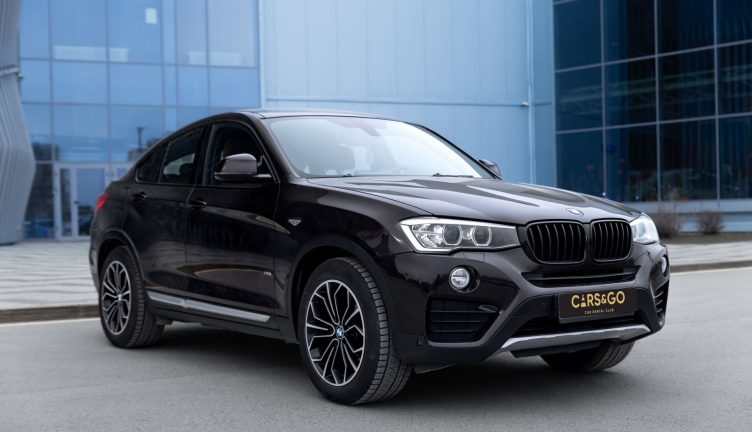 BMW X4 20i