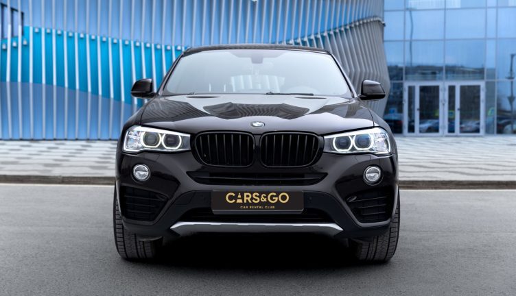 BMW X4 20i