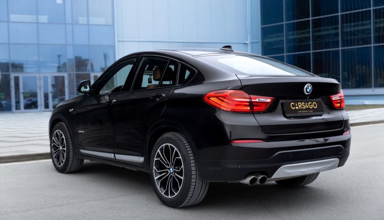 BMW X4 20i