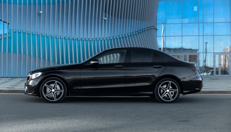 Mercedes-Benz C180