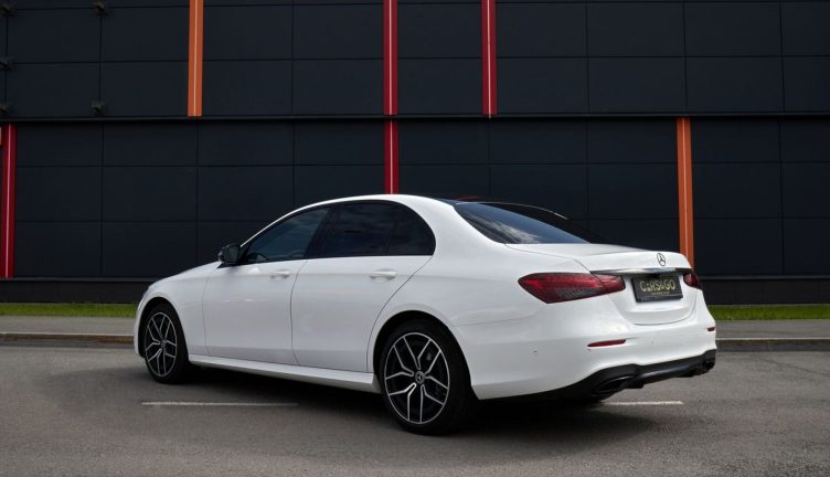 Mercedes-Benz E220D 4MATIC