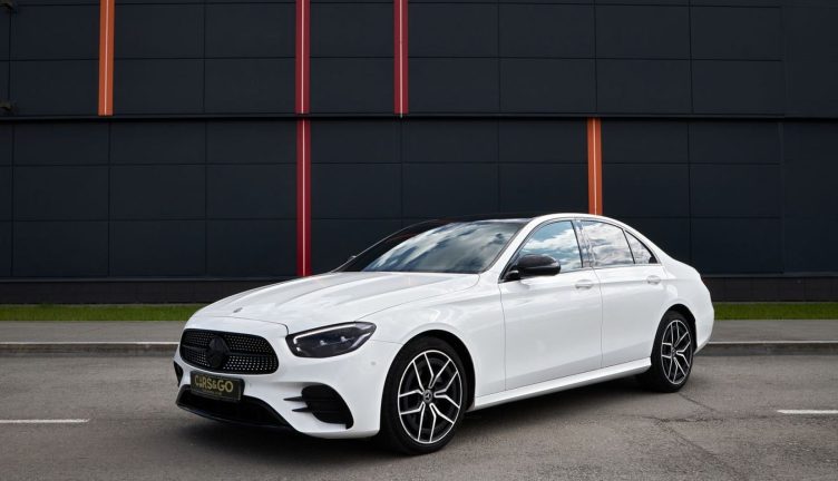 Mercedes-Benz E220D 4MATIC